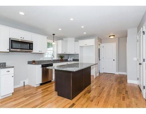 37 Howes St, Springfield, MA 01118 photo 6