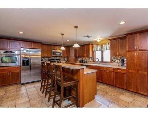15 Kane Dr, Chicopee, MA 01013 photo 1