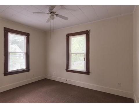 25 Williams St, Chicopee, MA 01020 photo 4