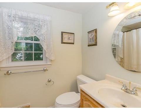 69 Cedar St, Wakefield, MA 01880 photo 12
