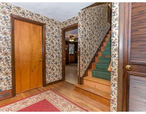 69 Cedar St, Wakefield, MA 01880 photo 3