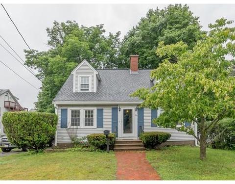 69 Cedar St, Wakefield, MA 01880 photo 2