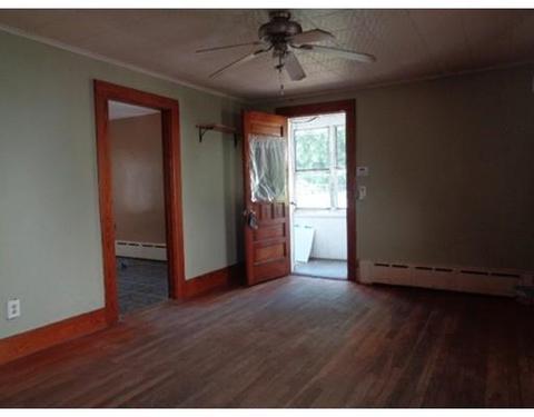 13 Monroe St, Ware, MA 01082 photo 9