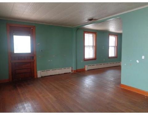 13 Monroe St, Ware, MA 01082 photo 12