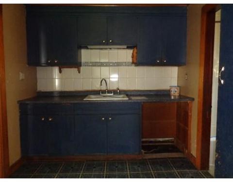 13 Monroe St, Ware, MA 01082 photo 11