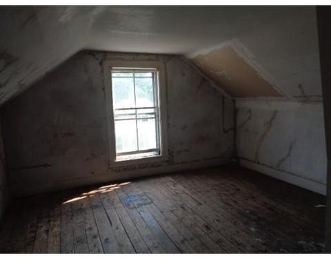 13 Monroe St, Ware, MA 01082 photo 19