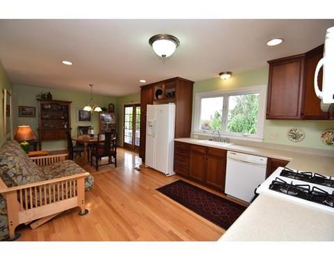 4 Gross Ln, Easthampton, MA 01027 photo 15