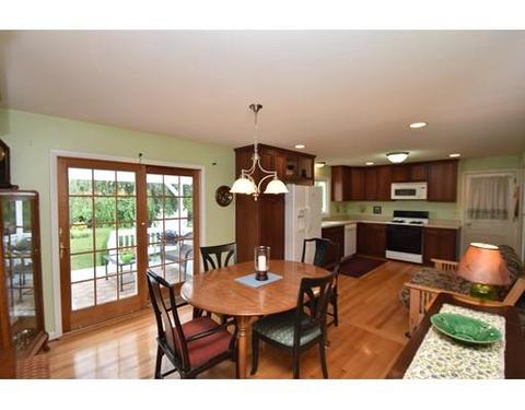 4 Gross Ln, Easthampton, MA 01027 photo 14