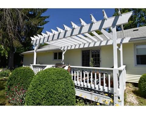 4 Gross Ln, Easthampton, MA 01027 photo 9