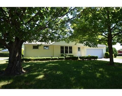 4 Gross Ln, Easthampton, MA 01027 photo 2
