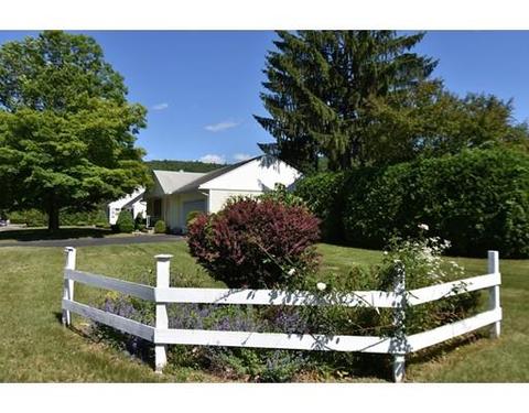 4 Gross Ln, Easthampton, MA 01027 photo 4