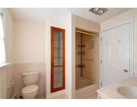 16 Wheeler Ave, Worcester, MA 01609 photo 12