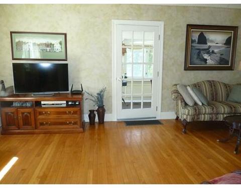 139 Central St, Auburn, MA 01501 photo 17