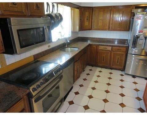 14 Beachview Ave, Saugus, MA 01906 photo 2
