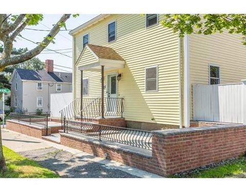 135 High St, Danvers, MA 01923 photo 1