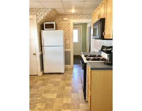 16 Gilbert St, Lynn, MA 01902 photo 4