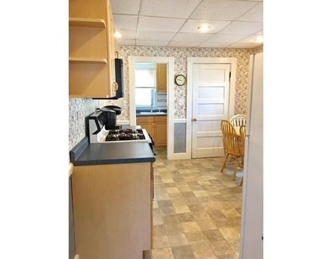 16 Gilbert St, Lynn, MA 01902 photo 3