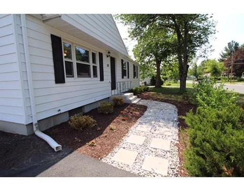 105 Cherokee Dr, Springfield, MA 01109 photo 4