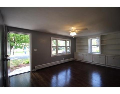105 Cherokee Dr, Springfield, MA 01109 photo 12
