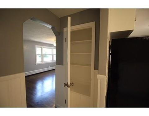 105 Cherokee Dr, Springfield, MA 01109 photo 11