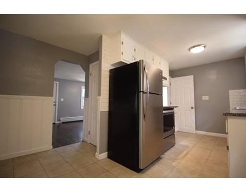 105 Cherokee Dr, Springfield, MA 01109 photo 9