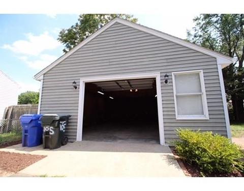 105 Cherokee Dr, Springfield, MA 01109 photo 23