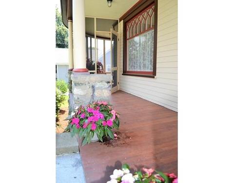60 Spring St, Wakefield, MA 01880 photo 3