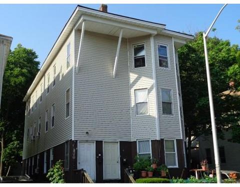 9 Townsend St, Worcester, MA 01609 photo 1