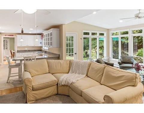 156 Lincoln St, Hingham, MA 02043 photo 8