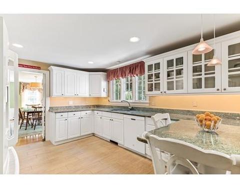 156 Lincoln St, Hingham, MA 02043 photo 9