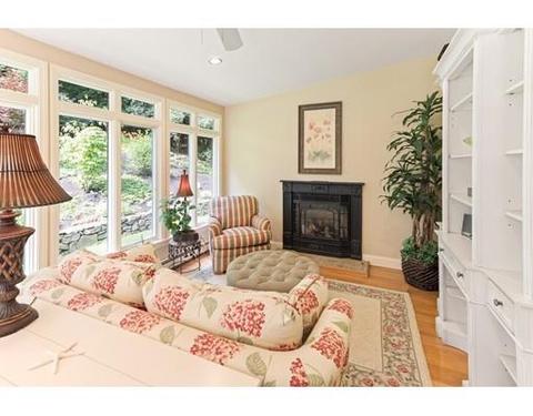 156 Lincoln St, Hingham, MA 02043 photo 24