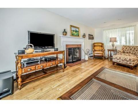 55 Sawyer St, Methuen, MA 01844 photo 10