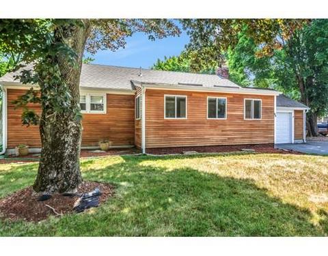 55 Sawyer St, Methuen, MA 01844 photo 2