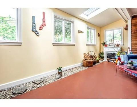 55 Sawyer St, Methuen, MA 01844 photo 4
