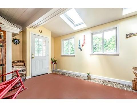 55 Sawyer St, Methuen, MA 01844 photo 6