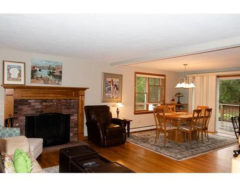 41 Pinecrest Ave, Mashpee, MA 02649 photo 3