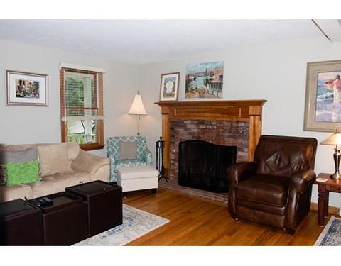 41 Pinecrest Ave, Mashpee, MA 02649 photo 2