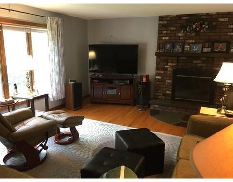 286 E State St, Granby, MA 01033 photo 4