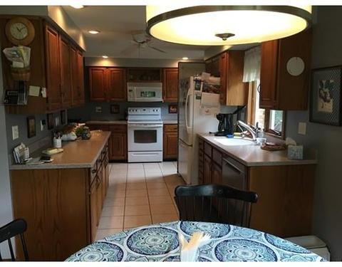 286 E State St, Granby, MA 01033 photo 8