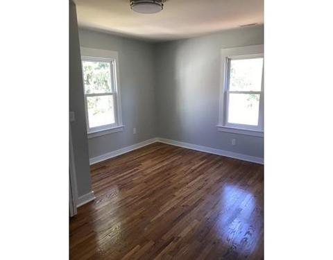 114 Corona St, Springfield, MA 01104 photo 3