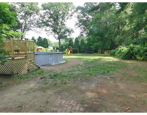 165 Mccarthy Ave, Chicopee, MA 01020 photo 27