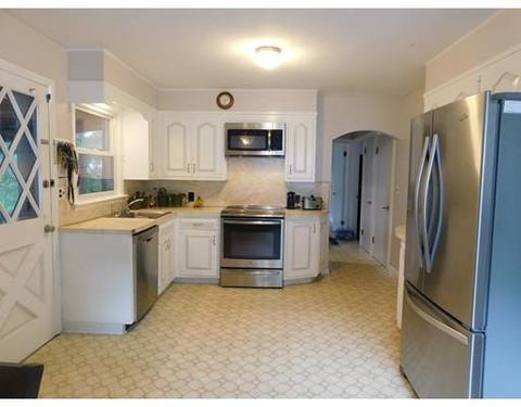 165 Mccarthy Ave, Chicopee, MA 01020 photo 7