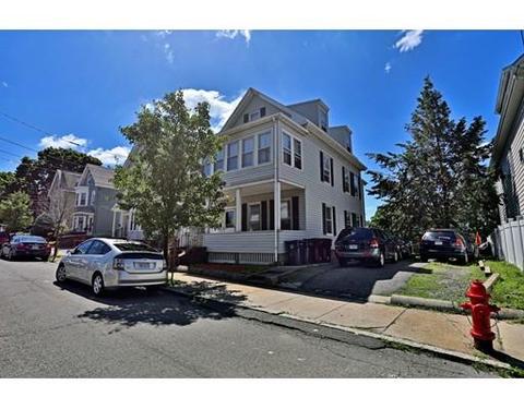 24 Parlin St, Everett, MA 02149 photo 2