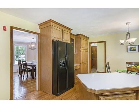 43 Enos Cir, Reading, MA 01867 photo 9