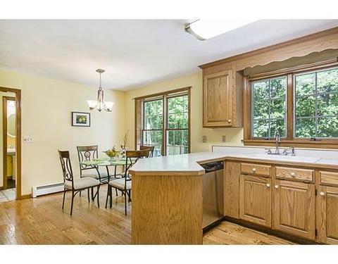 43 Enos Cir, Reading, MA 01867 photo 12