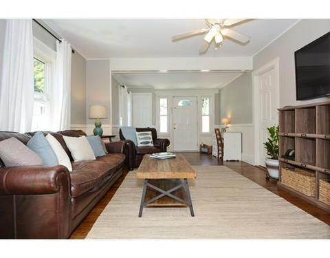 25 Bertram St, Beverly, MA 01915 photo 4