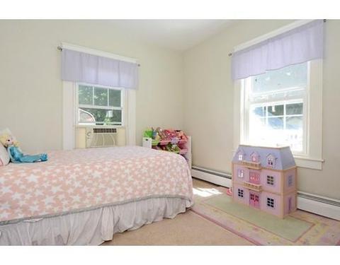 25 Bertram St, Beverly, MA 01915 photo 17