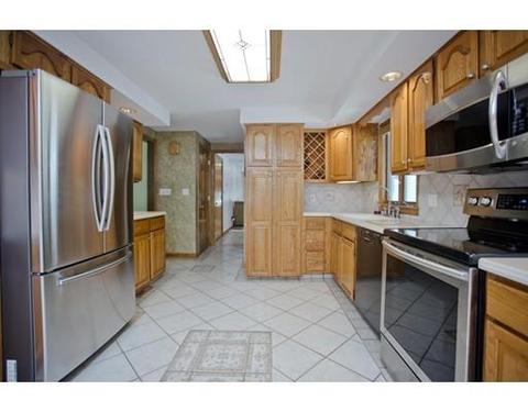 97 Calley St, Springfield, MA 01129 photo 9