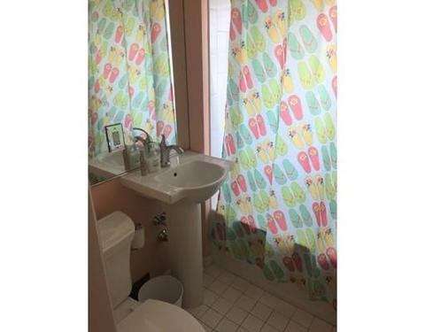 305 El Paso St, Springfield, MA 01104 photo 8