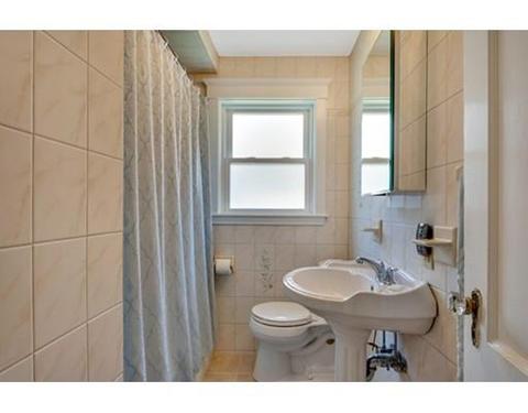 20 Willow St, Reading, MA 01867 photo 15
